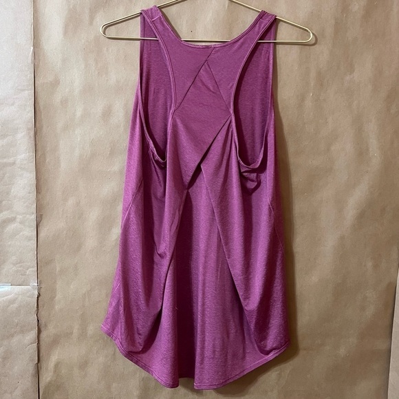 Lululemon | Essential Tank *Pleated Back Moss Rose Scoop Neck Tank Top Size 6 - Picture 6 of 10